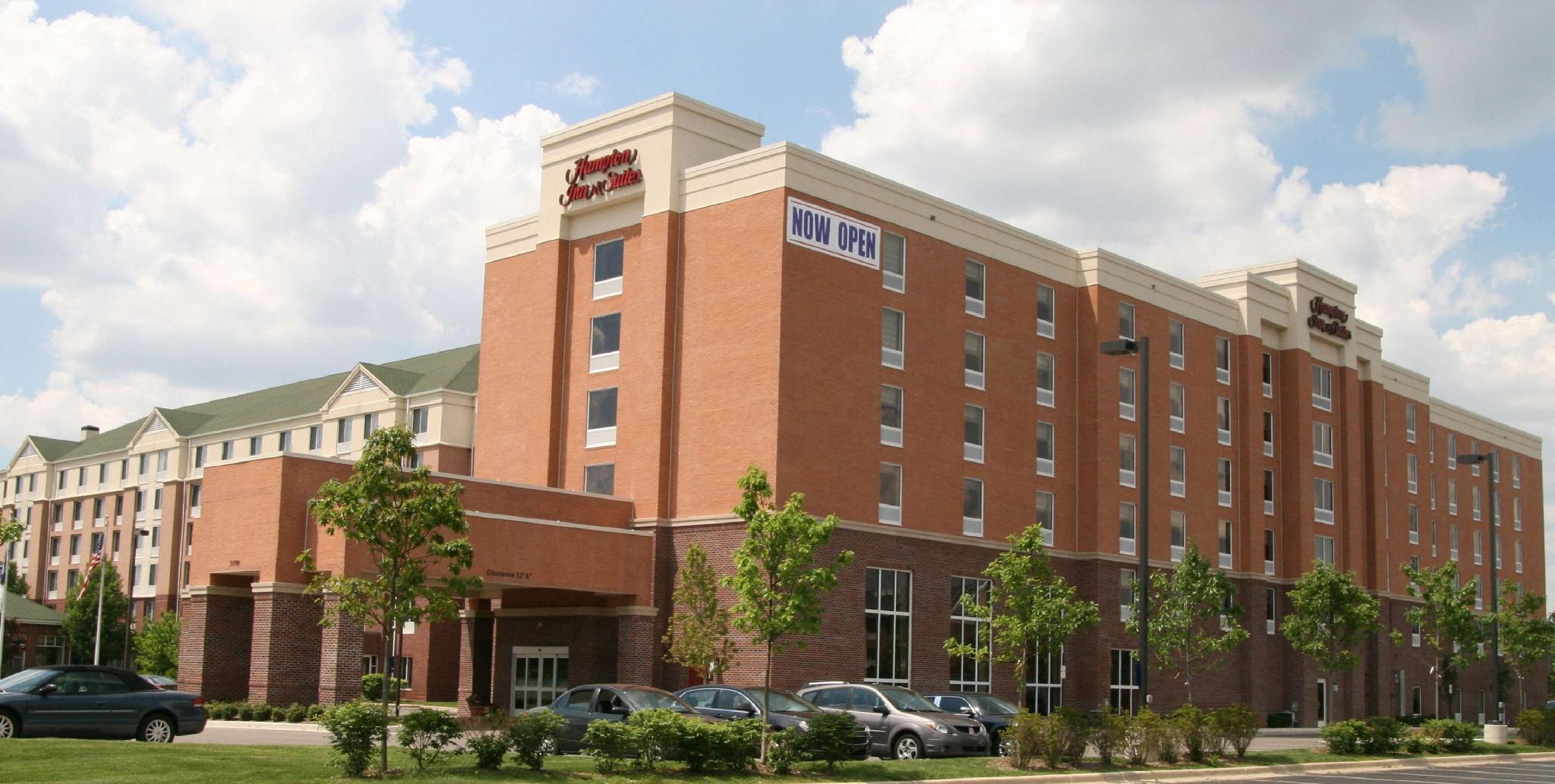 Hampton Inn & Suites Detroit/Airport Romulus Exterior photo